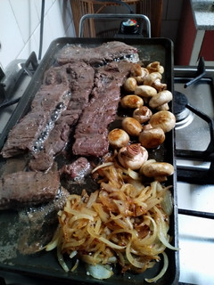Una foto de Entrañas a la parrilla de domingo
