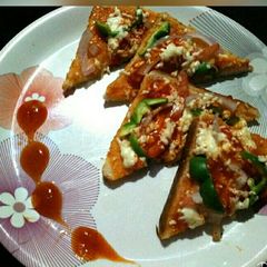 A picture of Bread pizza.