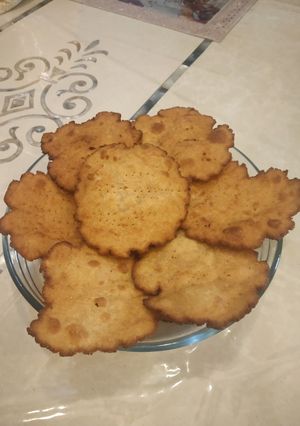 आटे के मीठे पूडे (aate ke meethe pude recipe in hindi) रेसिपी मुख्य फोटो