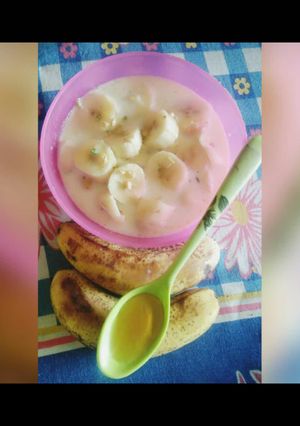 बनाना डिलाईट विथ हनी (banana delight with honey recipe in marathi) रेसिपी चे मुख्य फोटो 