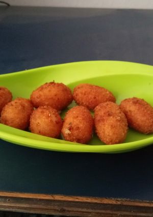 A picture of Potato nuggets.