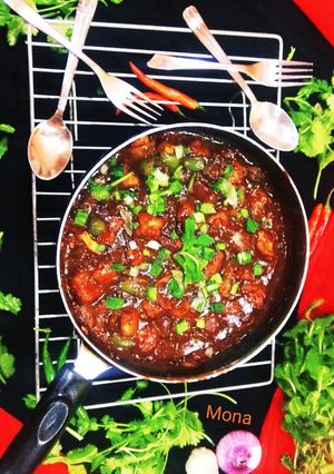 रेस्टोरेंट स्टाइल ग्रेवी चिल्ली पनीर (restaurant style gravy chilli paneer recipe in Hindi) रेसिपी मुख्य फोटो