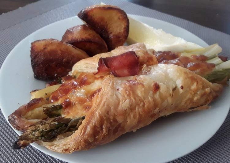 Recipe of Super Quick Homemade Sig&#39;s Asparagus, Cheese and Black Forest Ham Parcels