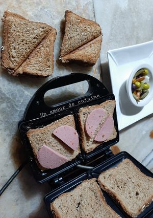 Une photo de Sandwichs au saucisson