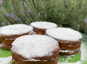 Una foto de Alfajores de chocolate - masa sablée