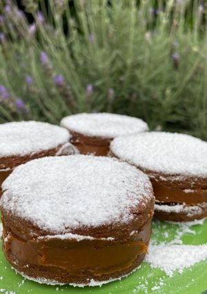 Una foto de Alfajores de chocolate - masa sablée