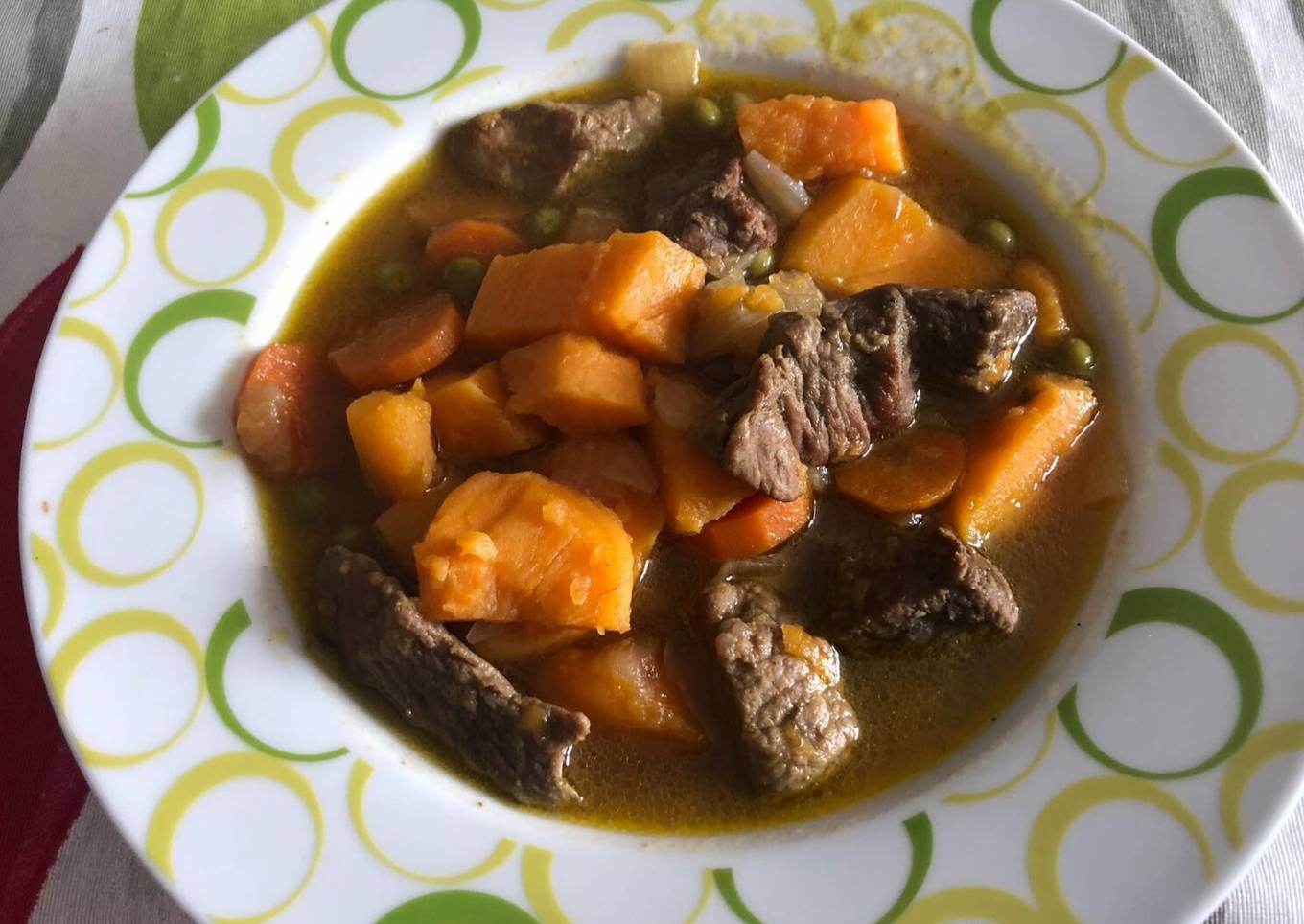 Estofado de ternera a la cerveza con batata