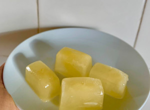 Una foto de Cubos de caldos de verduras caseros