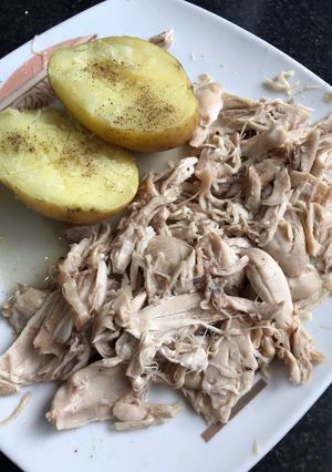 Una foto de Muslos de pollo en olla express