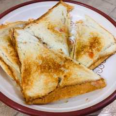 A picture of Sandwiches 😋.