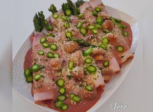 Une photo de Jambon au porto et aux asperges