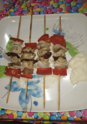 Foto principal de Brochetas de lomo en salsa de queso