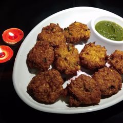 A picture of Corn vada.