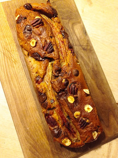 Une photo de Cake noisette chocolat banane