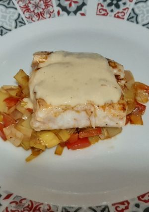 Una foto de Pescadilla con salsa de anacardos