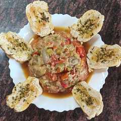 รูปของ Pisto de verduras y atún al horno