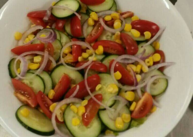 How to Prepare Speedy Sweetcorn and cucumber salad