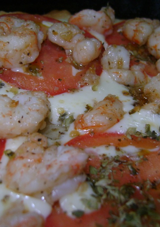 Una foto de Pizza con camarones
