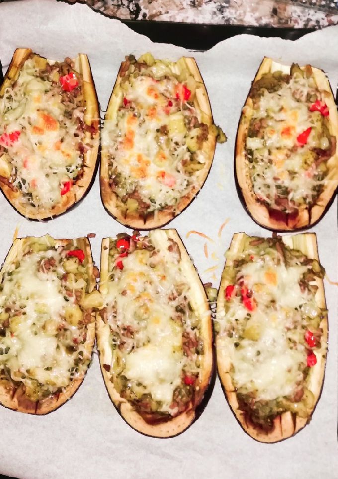Una foto de Berenjenas rellenas 🤤