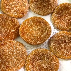 A picture of Chewy Sweet Potato Mochi Cakes（红薯糯米饼）.