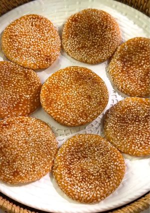 A picture of Chewy Sweet Potato Mochi Cakes（红薯糯米饼）.