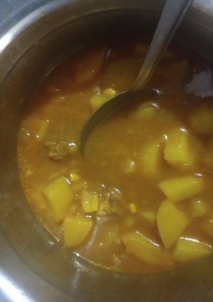 A picture of Aloo vadi.