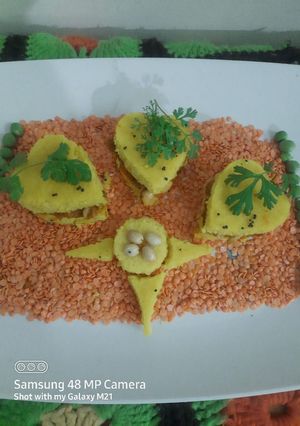 દાબેલી ઢોકળા (Dabeli Dhokla Recipe In Gujarati) રેસીપી મુખ્ય ફોટો
