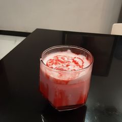 A picture of Rooh afza milkshake.