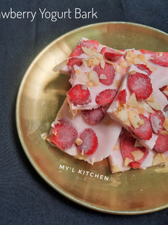 Foto resep Strawberry Yogurt Bark