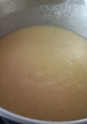 Una foto de Puré de coliflor y tomate