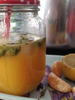 ઓરેન્જ મોઇતો (Orange Mohito Recipe In Gujarati) રેસીપી મુખ્ય ફોટો