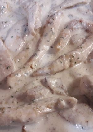 Foto principal de Pechugas con nata y butifarra blanca