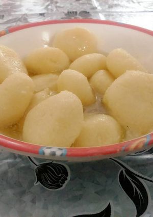 मलाई रसगुल्ला (Malai RasGulla recipe in hindi) रेसिपी मुख्य फोटो