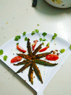 भरवा भिंडी (Bharwa bhindi recipe in Hindi) रेसिपी मुख्य फोटो