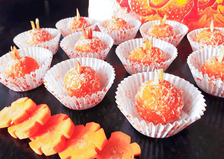 Steps to Prepare Ultimate Carrot coconut ladoo