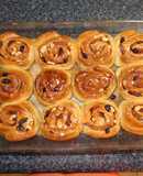 Rollitos de canela con glaseado de miel