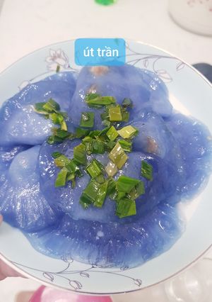 Hình của món Bánh Bột lọc hoa đậu biếc.