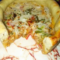 Deep dish kabab pizza A picture of Deep dish kabab pizza.