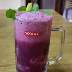 A picture of Jamun mojito.