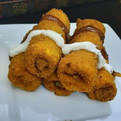 A picture of Veg bread roll😋😋.
