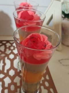 صورة لوصفة تحلية بكريمة البرتقال وفلان