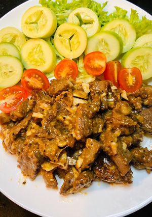 รูปของ เนื้อทอดกระเทียมแบบเยิ้มๆ Beef with Garlic&Pepper
