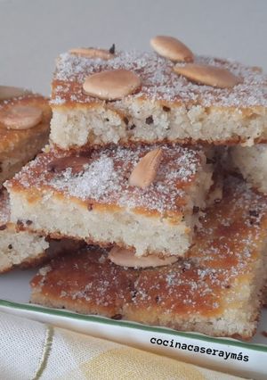 Una foto de Torta de aceite -de la Axarquía malagueña-