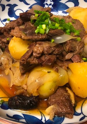 A picture of Japanese Beef Potatoes.