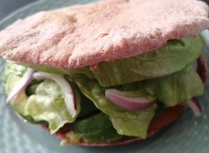 Una foto de Tapadito de pan pita y lomito