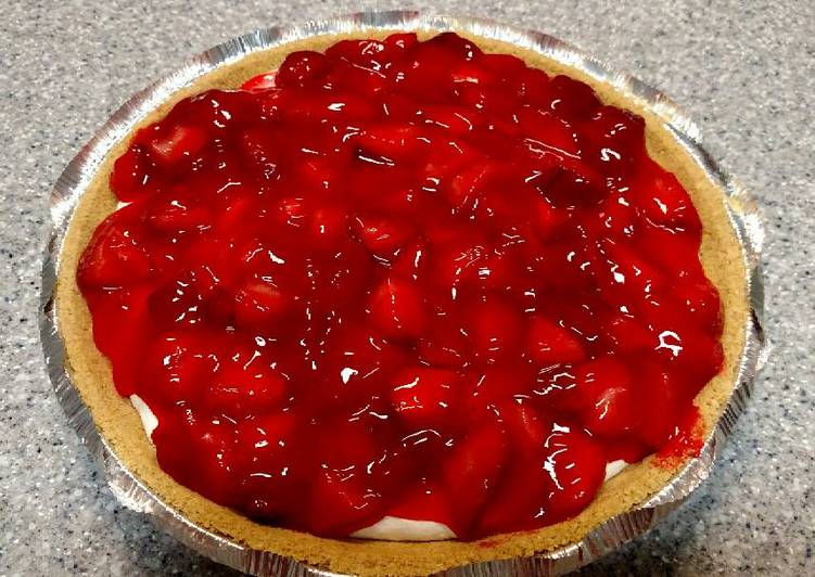 Easiest Way to Prepare Perfect Cream cheese pie with strawberry topping