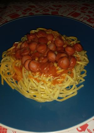 Una foto de Salsa de panchos con tallarines 🍝