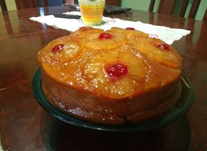 Una foto de Torta de piña invertida