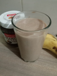 A picture of Choco Banana Shake 🥂.