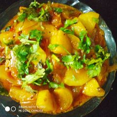 Aloo pyaj ki sabji A picture of Aloo pyaj ki sabji.